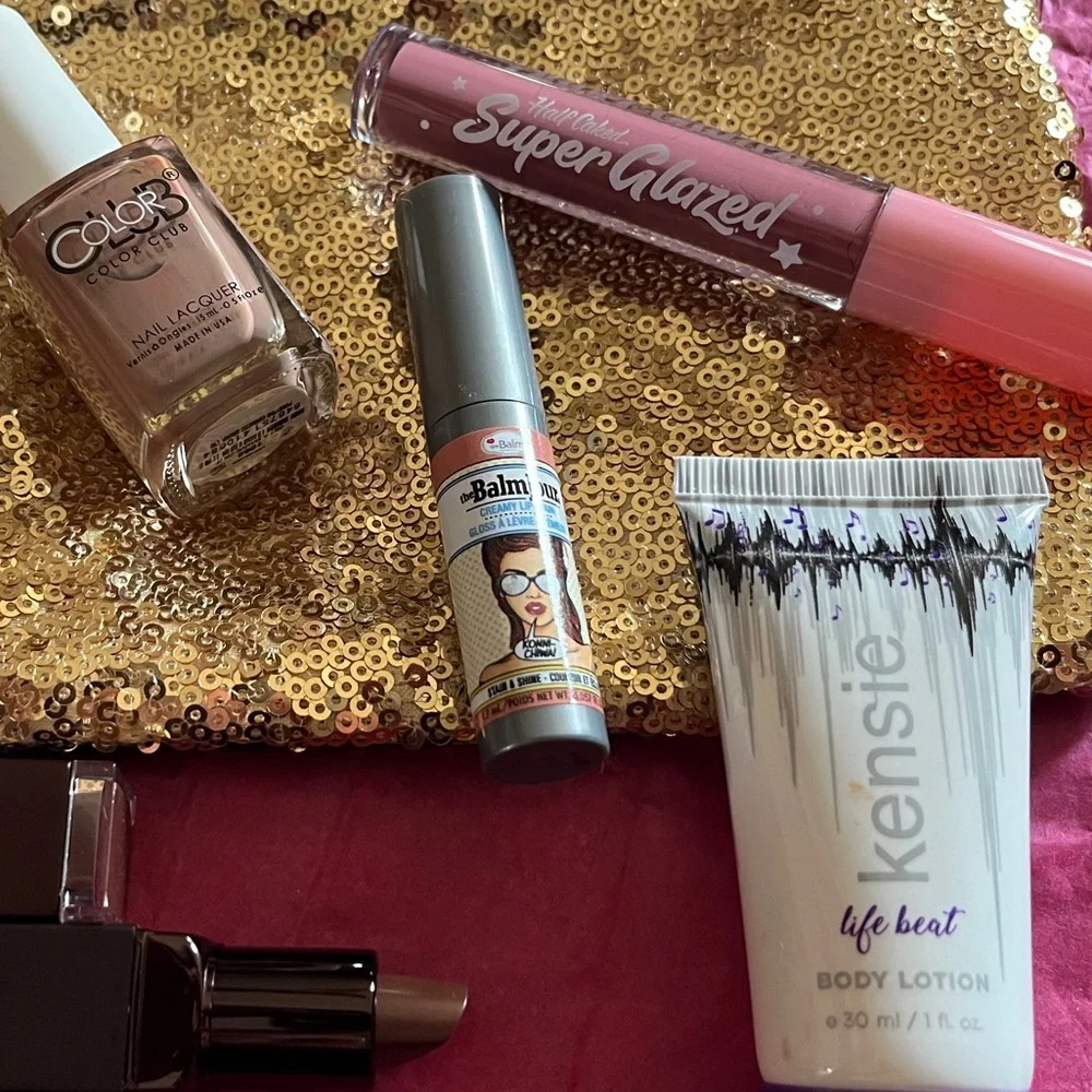 Ipsy Bag with Contents